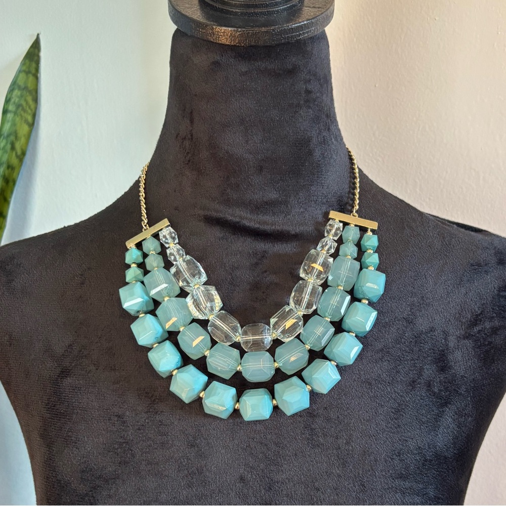 Elegant Aqua and Clear Beaded Necklace